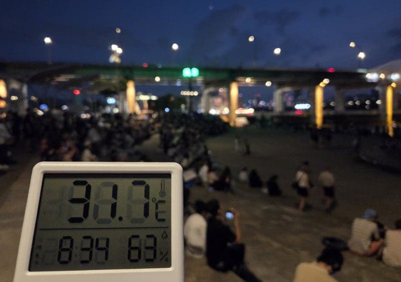 “최고 37도 폭염” 전국 체감 35도 무더위…곳곳 소나기, 내일 전국 비