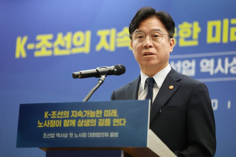 정부, 노조 없는 노동자 위한 'K-노동회의소' 설립 추진…플랫폼노동계 "노동3권부터 보장"