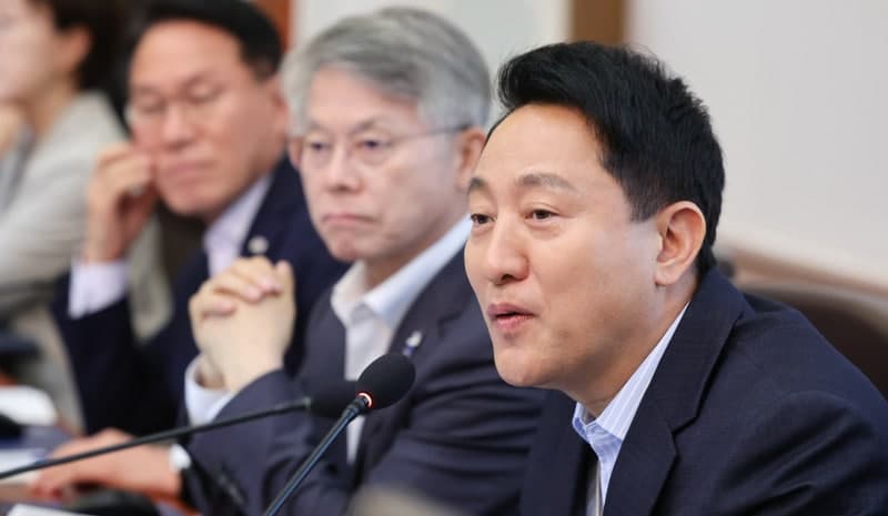 오세훈, 국무회의서 '부동산 발언' 못하고 서면 제출…대통령 "서울시 공급 현황 보고해달라"