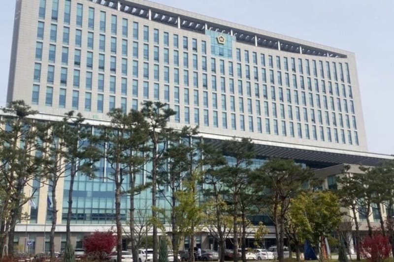'경찰 매달고 200m 도주' 음주운전자, 1년 6개월 만에 실형 선고 왜?