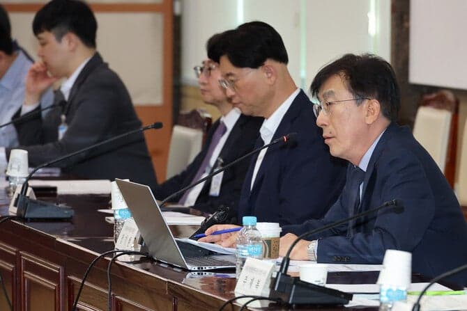 국민 10명 중 9명 "지역병원 수준 높아지면 서울 안 간다"…"응급은 동네, 중증수술은 거점"