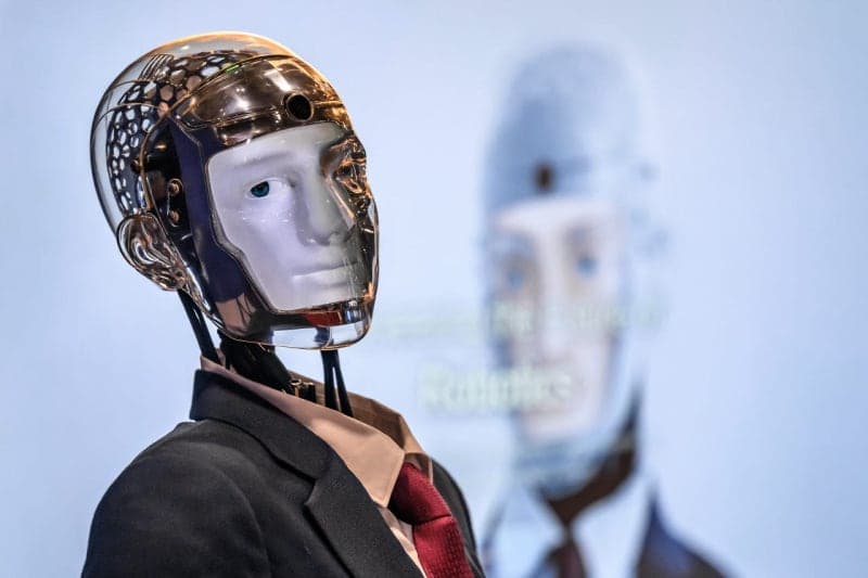 "전례없는 AI 경제전환"…노벨상 학자 등 200명, 대량실업 대책 마련 촉구