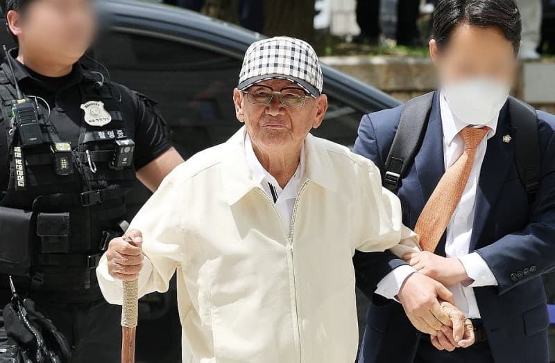 “국힘 당원 가입 강요” 신천지 이만희 총회장 구속기소