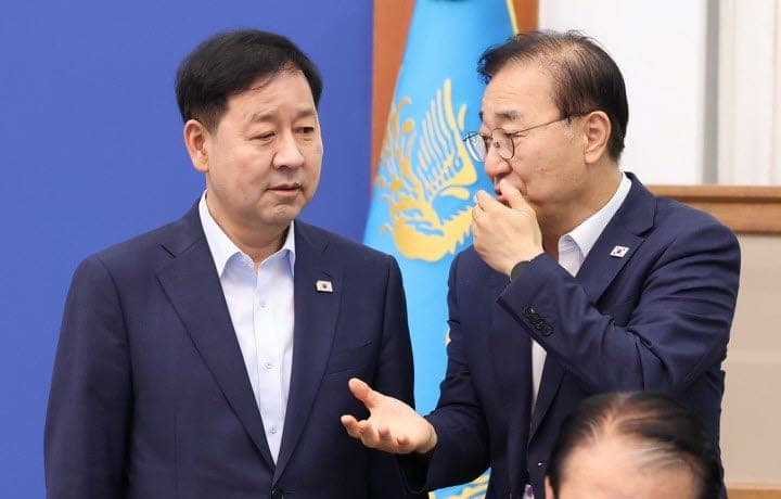 국토장관 "재건축 규제 완화·용산 유휴부지 활용 등 7가지 공급논점 논의"