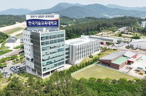 한국기술교육대 "반도체 융합전공, 삼성전자·ASML 등 대기업·글로벌기업 취업 성과"