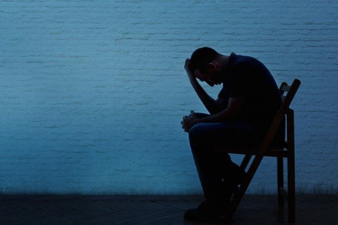멀쩡해 보여도 위험한 '고기능 우울증', "흥미·판단력 떨어졌다면 의심"