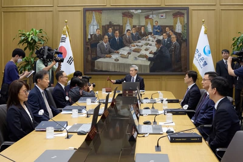 韓 통화 긴축 임박…한미 장기 금리차 3년 만에 최소