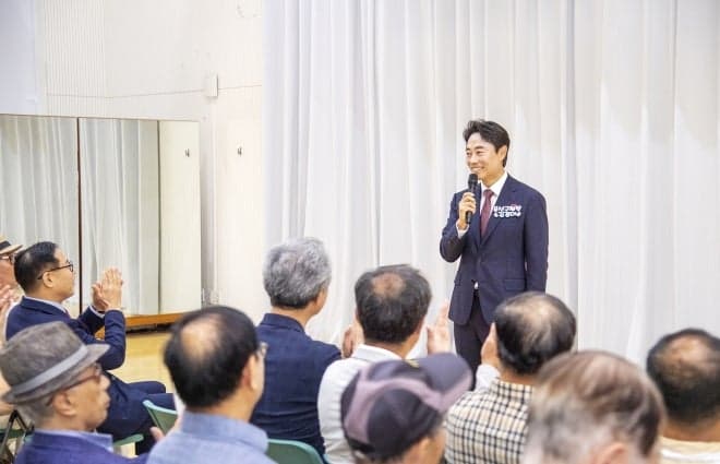 용산구, 저소득 어르신 대상 "스마트하게 배우고, 든든하게 드세요" 디지털 금융사기 예방 교육 및 보양식 행사 개최