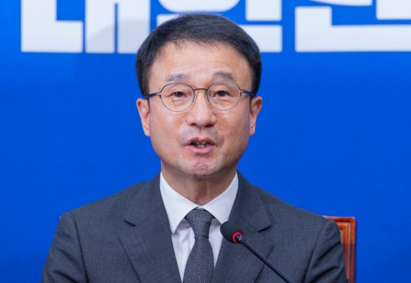 홈플러스 파산 위기 넘겼다…MBK·메리츠 2000억 DIP 극적 합의
