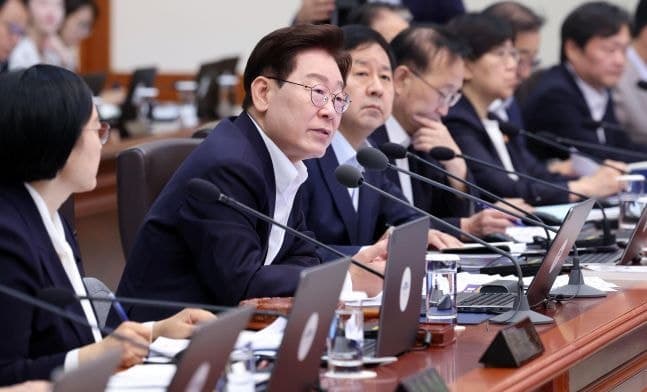 이재명 대통령, 오늘부터 '국민참여형 2차 업무보고'…재경부·금융위 등 첫 보고