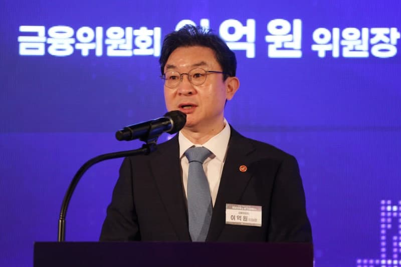 이억원 "정부 설명보다 국민 목소리 먼저"…비거주 1주택자 대출 조이고 청년 위한 대출 토론으로 결정