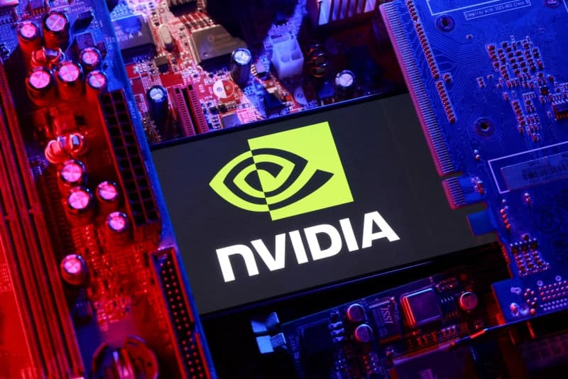 日기업 "GPU 너무 비싸다" 탈 엔비디아 가속…韓 NPU 실증 실험
