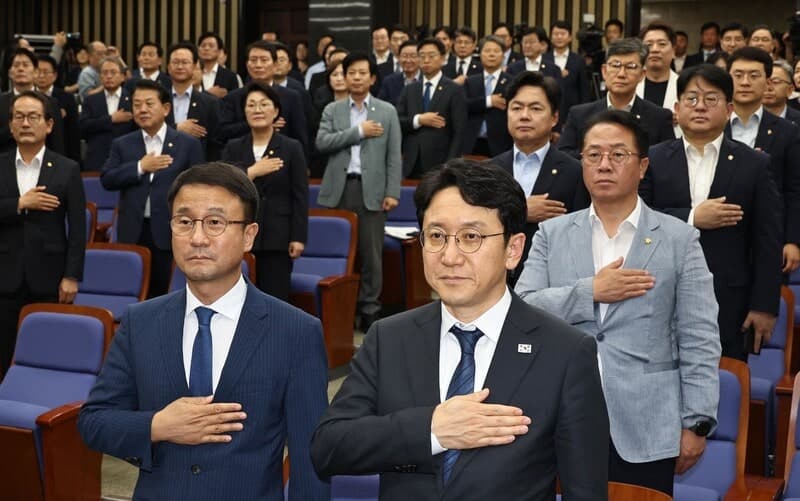 민주당, 검찰 보완수사권 폐지 두고 격론