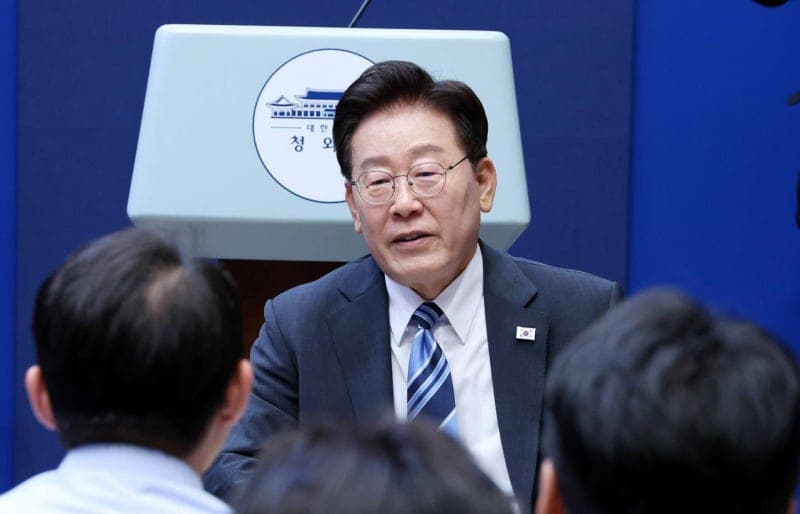 이 대통령, 상반기 산재 사망 최저에 "김영훈 장관 노력이 수백명 살려"…더 줄여야