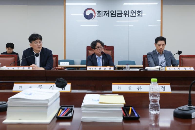 내년 최저임금 1만700원 확정…주휴수당·실업급여 등 27가지 줄줄이 인상