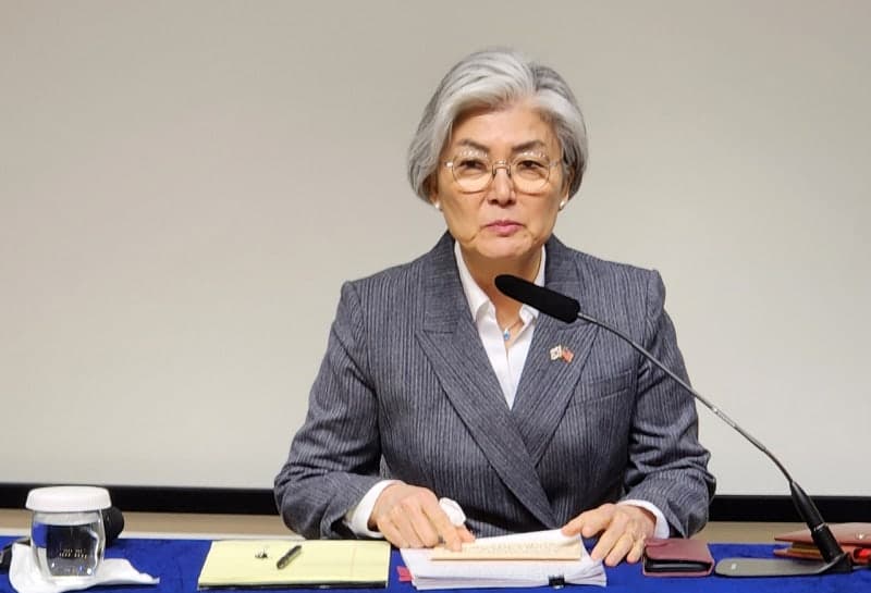 강경화 주미대사, 외교장관 지시로 이례적 일시 귀국… "한국, 투자 왜 빨리 안 하나" 미국 불만 전달