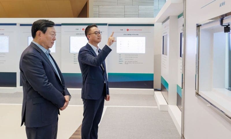 신동빈 롯데 회장 "전통은 새 혁신의 출발선" 본원 경쟁력 강화 주문