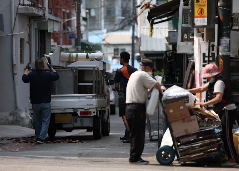골목상권 소상공인 60% "하반기 경기 더 나빠진다"…투자심리 97% 말라 '생존 모드'