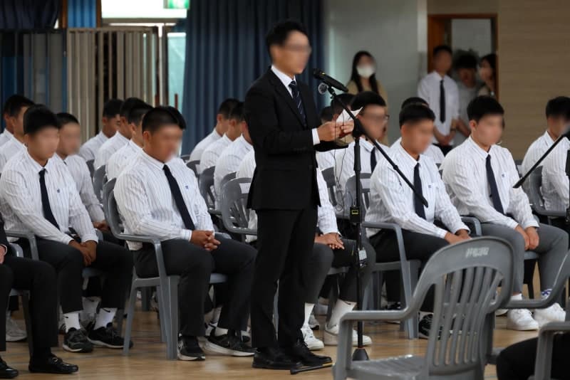 제2의 배재고 사태 막는다…중학교 근현대사 비중 20%에서 30%로 확대