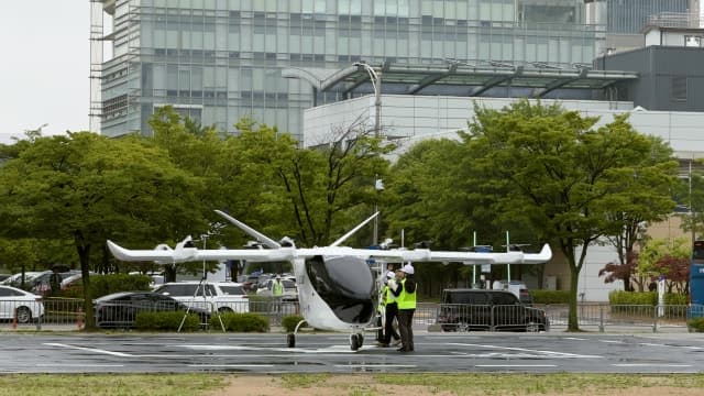 국산 UAM, 전파 간섭 딛고 5m 상공서 3분간 첫 정지비행 성공