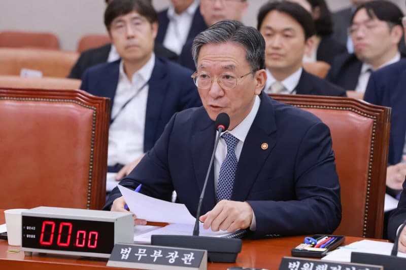 정성호 법무부 장관 "새 술은 새 부대에…이제는 개헌 준비할 때"