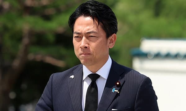 고이즈미 日 방위상 "핵 정책 금기 없이 논의해야"…비핵 3원칙 재검토 시사