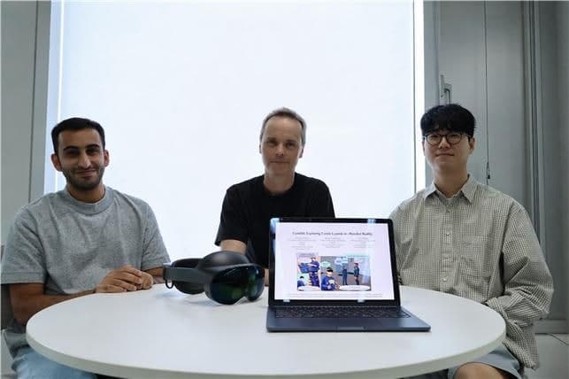 스마트폰 밖으로 나온 웹툰…KAIST, 세계 첫 XR 만화 플랫폼 '코믹스XR' 개발