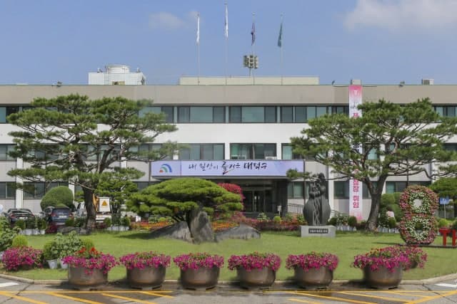 김찬술 대덕구청장 선거법 의혹 공방 격화…국민의힘 "의회 자율성 훼손 사과하라"