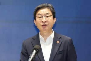 이억원 "레버리지 ETF 외화 유출 줄여"…이재명 "시장 부작용 보완책 서둘러야"