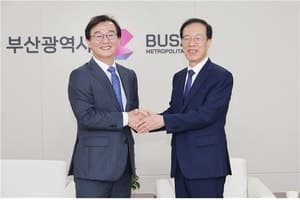 이석연 국민통합위원장, 부산·경남 찾아 정파 넘은 탕평과 포용 당부