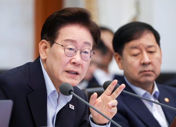 이재명 대통령 "불법·편법 부동산 불로소득은 사회 공정 파괴하는 주범"