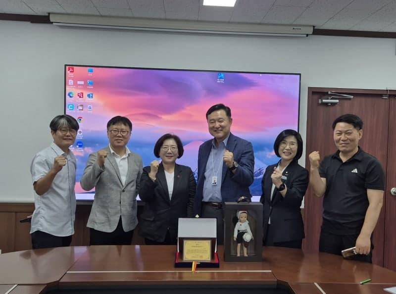 최성목 범한산업 대표, 제주 민군복합항 상생 기여로 명예도민 위촉