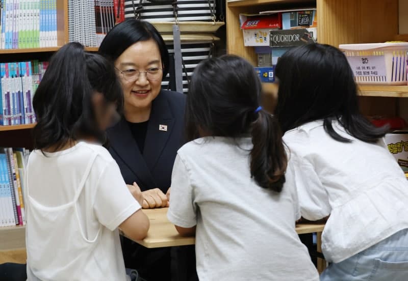 한성숙 총리 "야간연장돌봄 확대 검토"…여름방학 돌봄 공백 해소 나선다