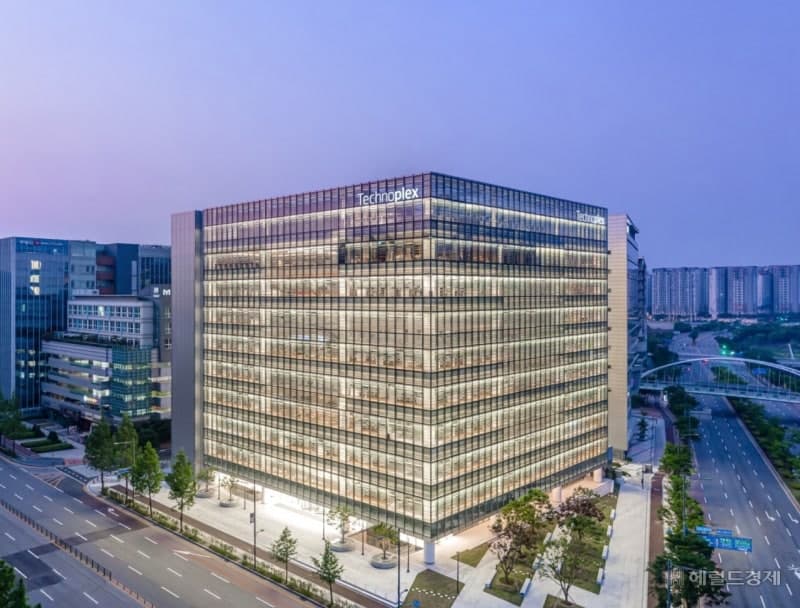 한국타이어, 업계 최초 AI 상담 서비스 '티봇' 도입