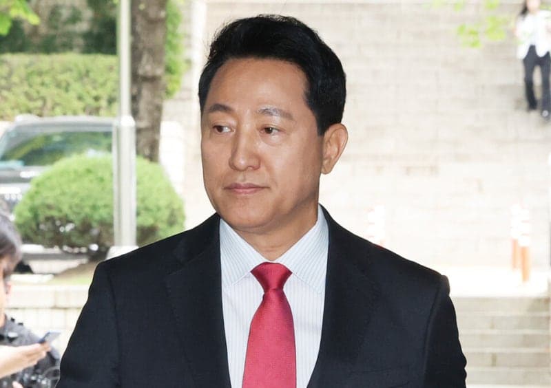 오세훈 '여론조사 대납' 1심 벌금 1천만원, 시장직 위기