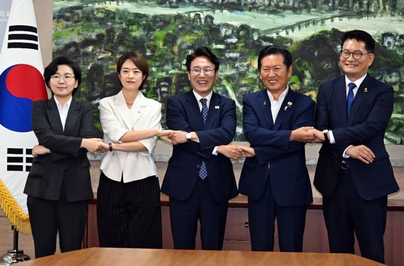 김민석 ‘신천지 개입설’ 제기에 정청래 “가짜뉴스” 강력 반발