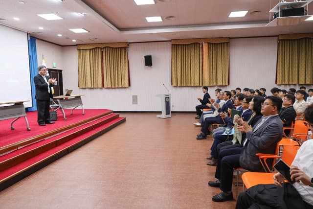 우상호 강원도지사 "소신껏 일하는 공직사회 만들겠다"…통합 청렴교육 개최