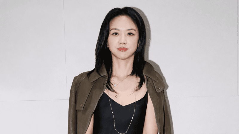 배우 탕웨이, 47세에 둘째 아들 품에…“네 식구 여행 시작”