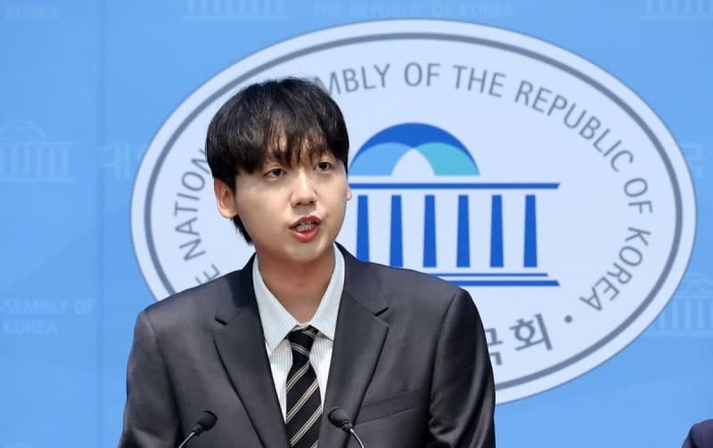 기탁금 눈물 흘린 민주당 정민철, 5300만원 테슬라 오너였다