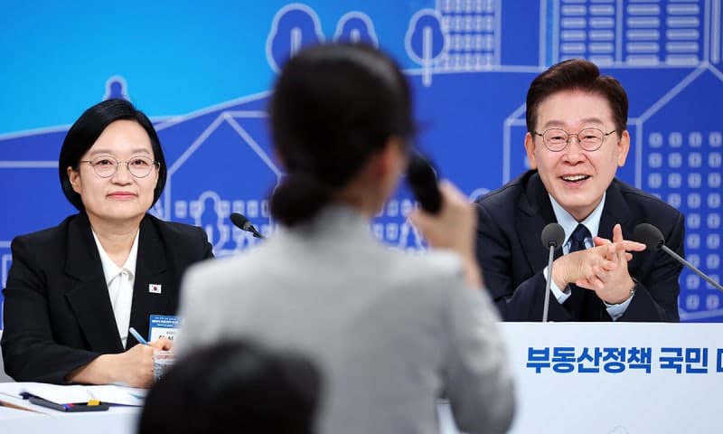 이재명 대통령 “다주택자 보유세 강화하고 실거주 1주택자는 보호할 것”