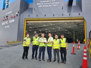 평택항, 9300대 수송 차세대 친환경 운반선 '아틱 테른' 첫 입항
