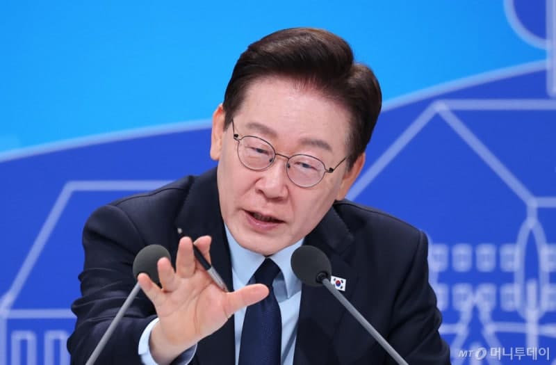 이재명 대통령 "보유세 3배 인상 불가피···정치적 손해 감수하고 부동산 폭등 막겠다"