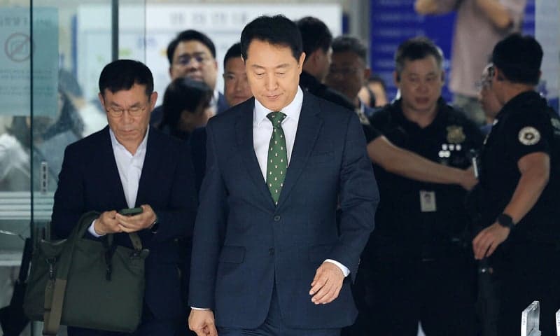 오세훈, 여론조사 대납 1심 유죄…시장직 상실 위기