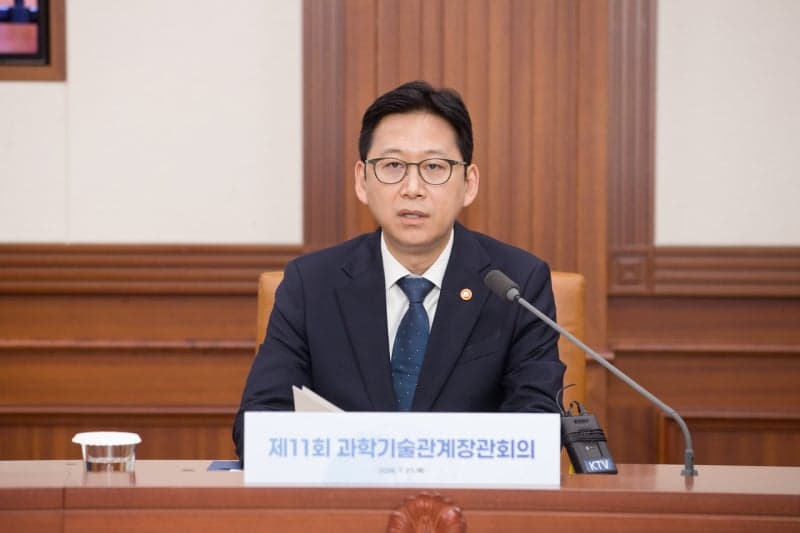 정부, ‘에이전틱 AI’ 국가 전략 본격화…차세대 SMR·국방반도체 육성 속도