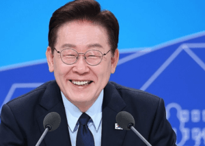 이재명 대통령 "보유세 선진국 수준으로 3배 올려야, 다만 폭동 우려도"