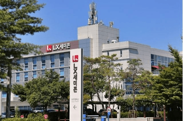 LX세미콘, 2분기 영업이익 220억 원…시장 예상치 상회