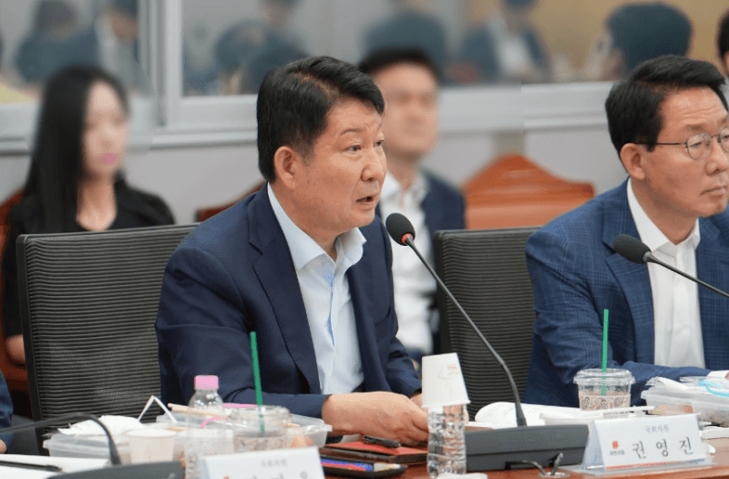 국민의힘 상임위 갈등, '멱살잡이' 파문 확산