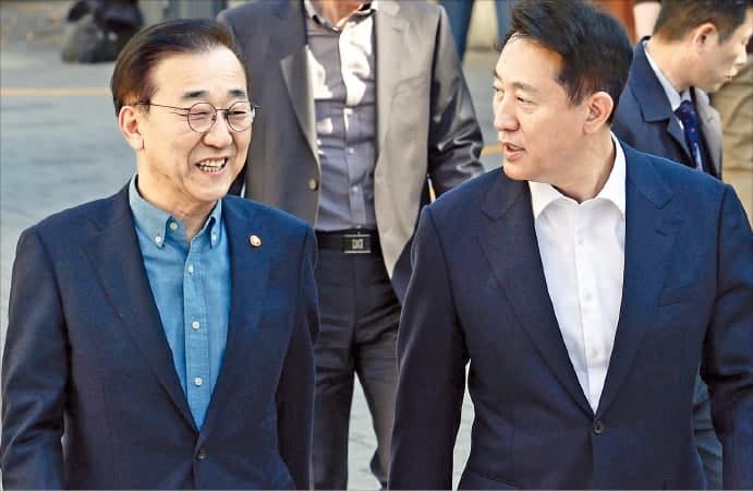 김윤덕-오세훈 비공개 회동…용산국제업무지구 1만 가구 공급 논의