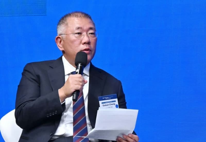 정의선 "현대차, 자동차 넘어 피지컬 AI 솔루션 기업으로 대전환"