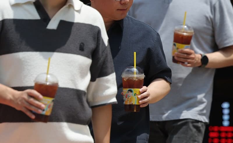설탕 없는 '아아'인데 왜 혈당이? 카페인의 반전과 공복혈당의 상관관계